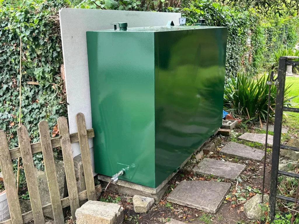 Steel bunded oil tank installed by Lincs Oil Tanks